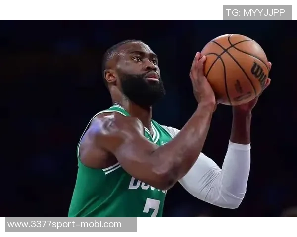 杰伦布朗赞沃尔什日益成长期待他在赛场上的精彩表现 杰伦布朗赞沃尔什日益成长期待他在赛场上的精彩表现