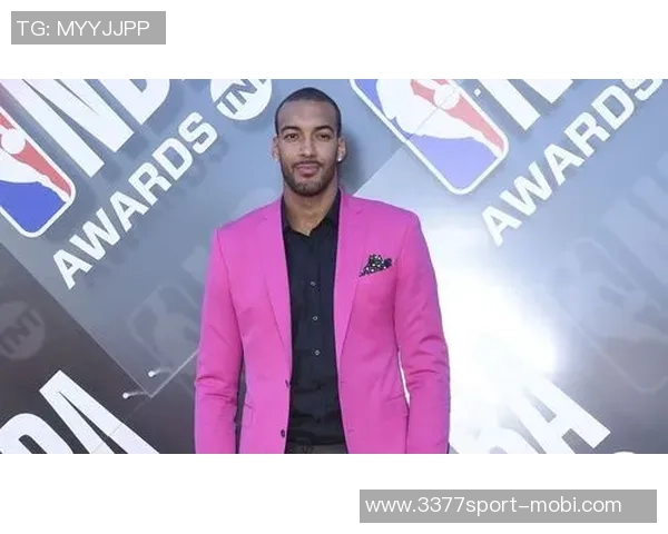 戈贝尔半场表现抢眼11分8板3助助力球队领先鹈鹕